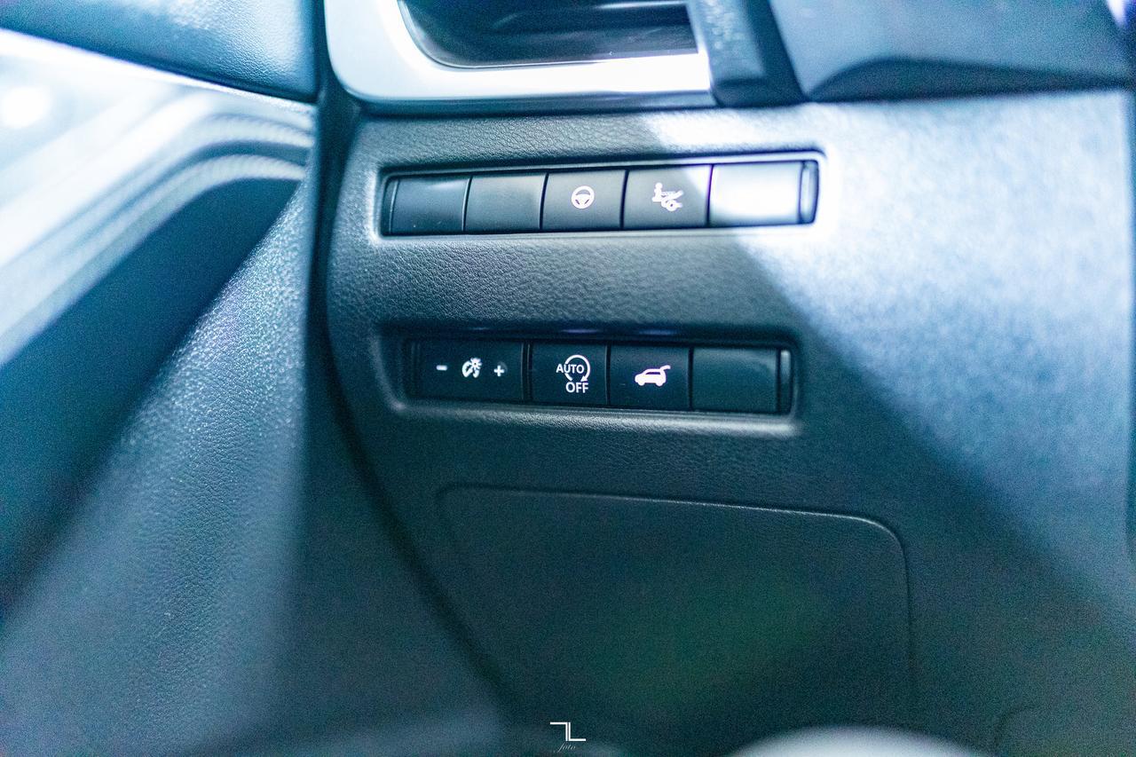 2023 Nissan Rogue AWD Platinum Leather Roof Nav BCam Red Deer AB