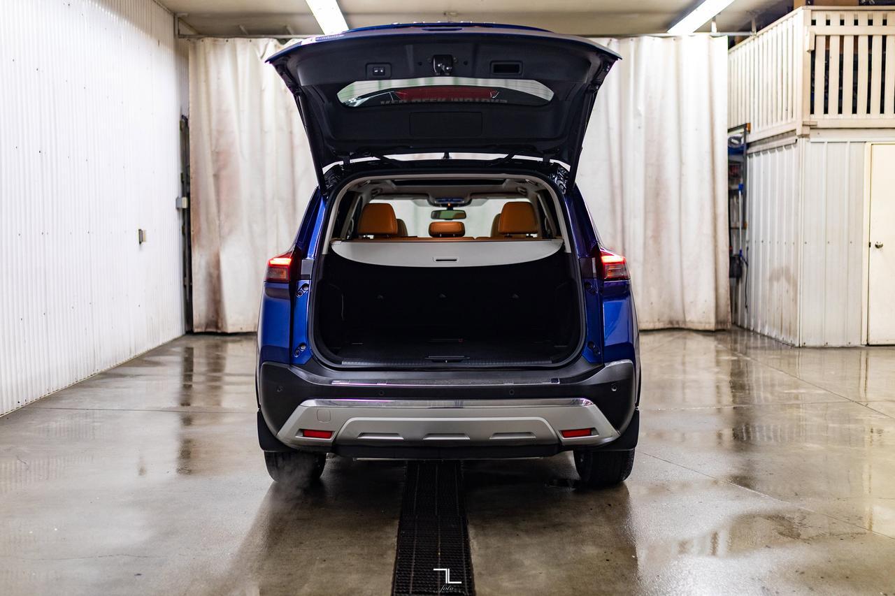 2023 Nissan Rogue AWD Platinum Leather Roof Nav BCam Red Deer AB