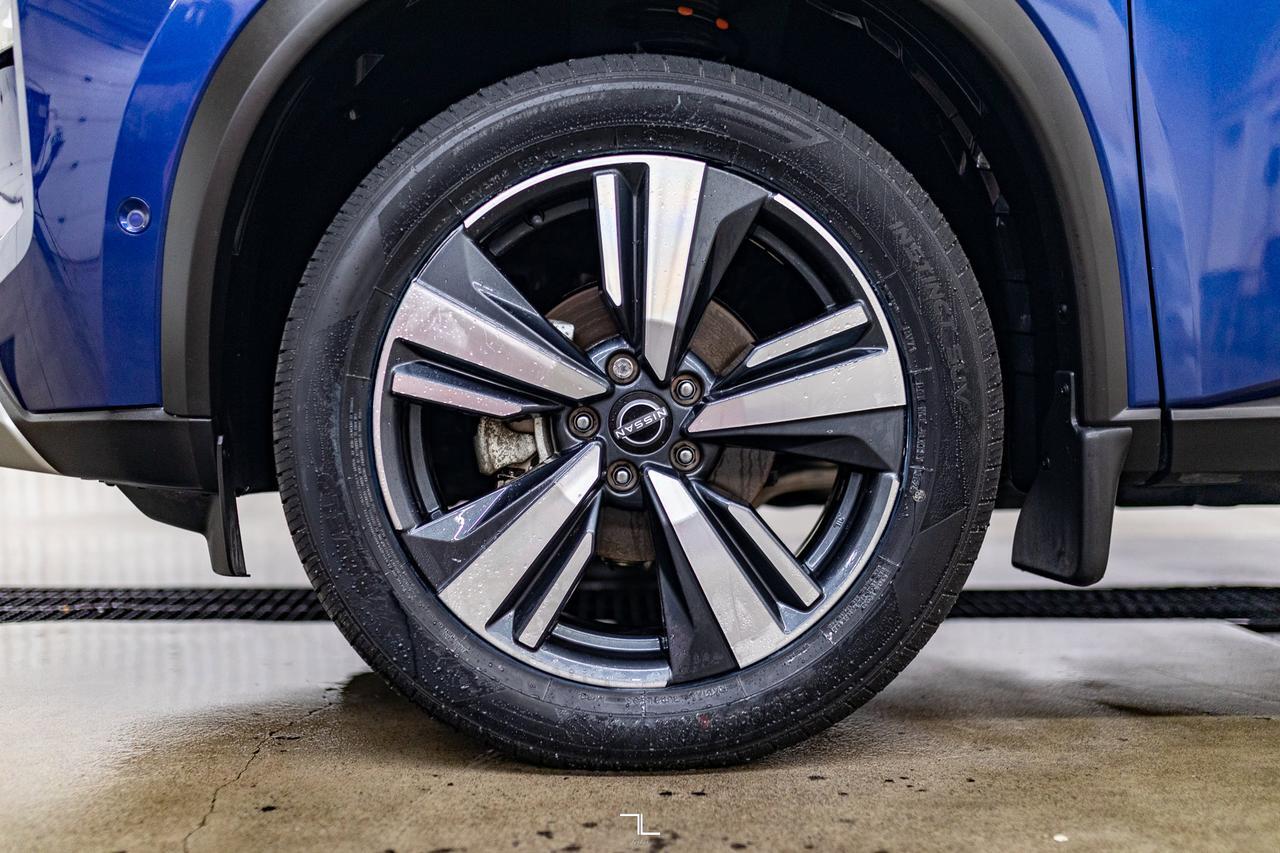 2023 Nissan Rogue AWD Platinum Leather Roof Nav BCam Red Deer AB