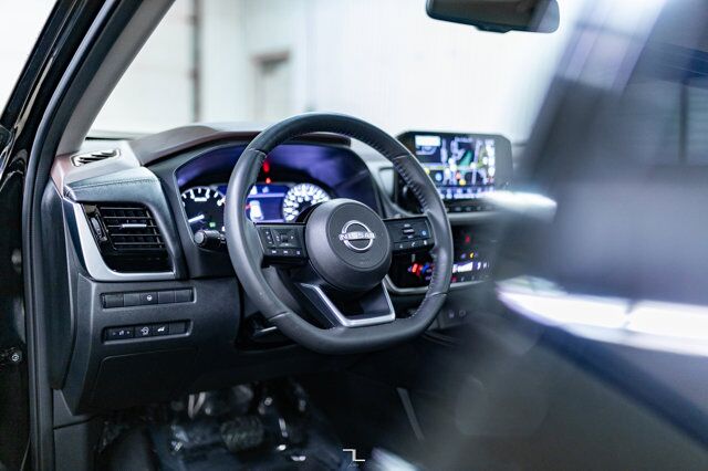 2023 Nissan Rogue AWD SL Leather Roof Nav BCam Red Deer AB