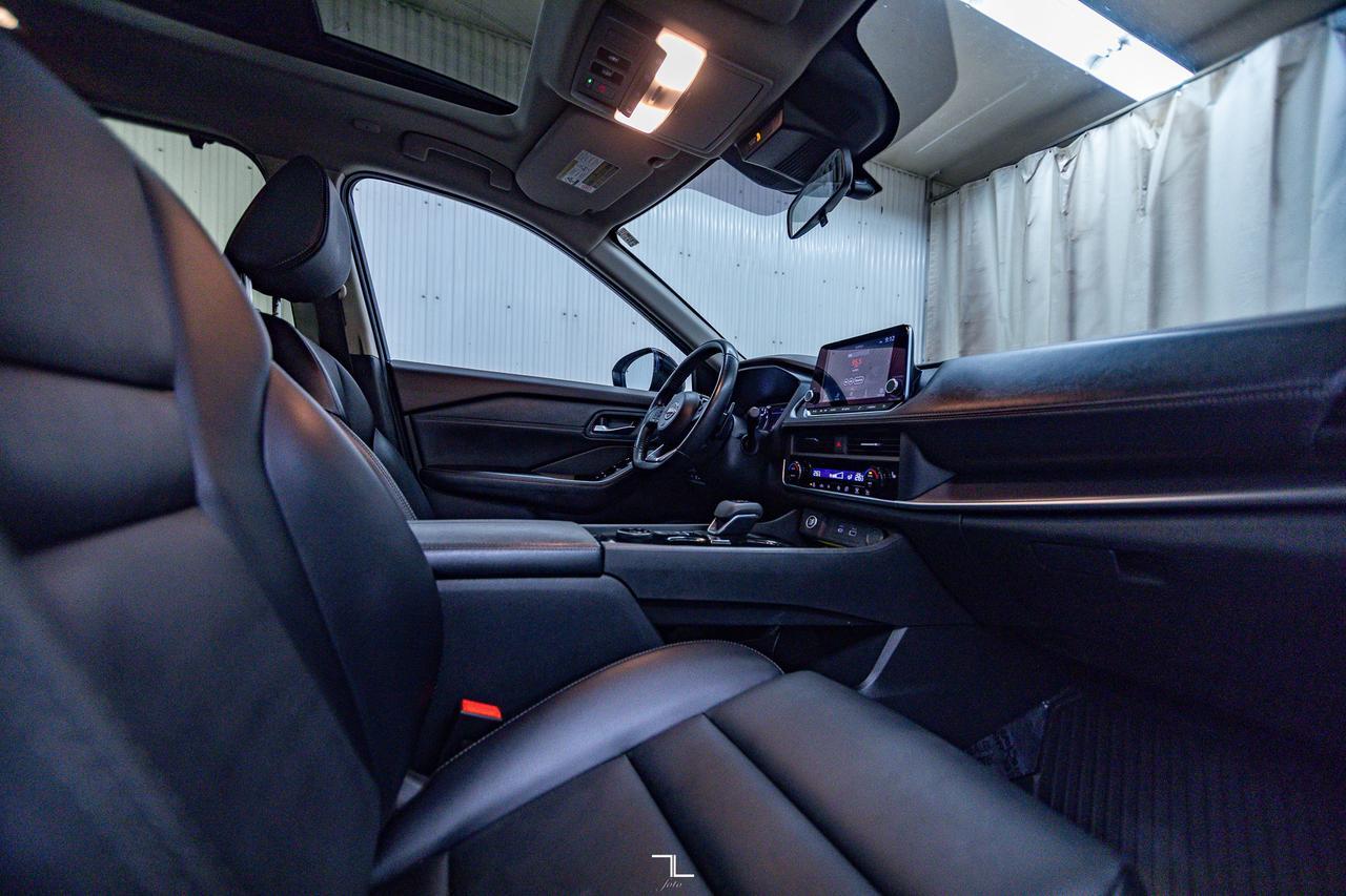 2023 Nissan Rogue AWD SV Midnight Leather Roof BCam Red Deer AB