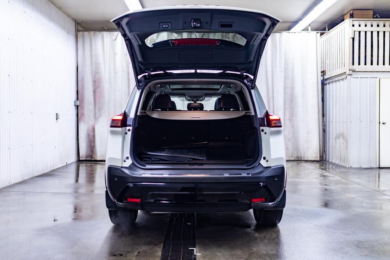 2023 Nissan Rogue AWD SV Midnight Leather Roof BCam Red Deer AB