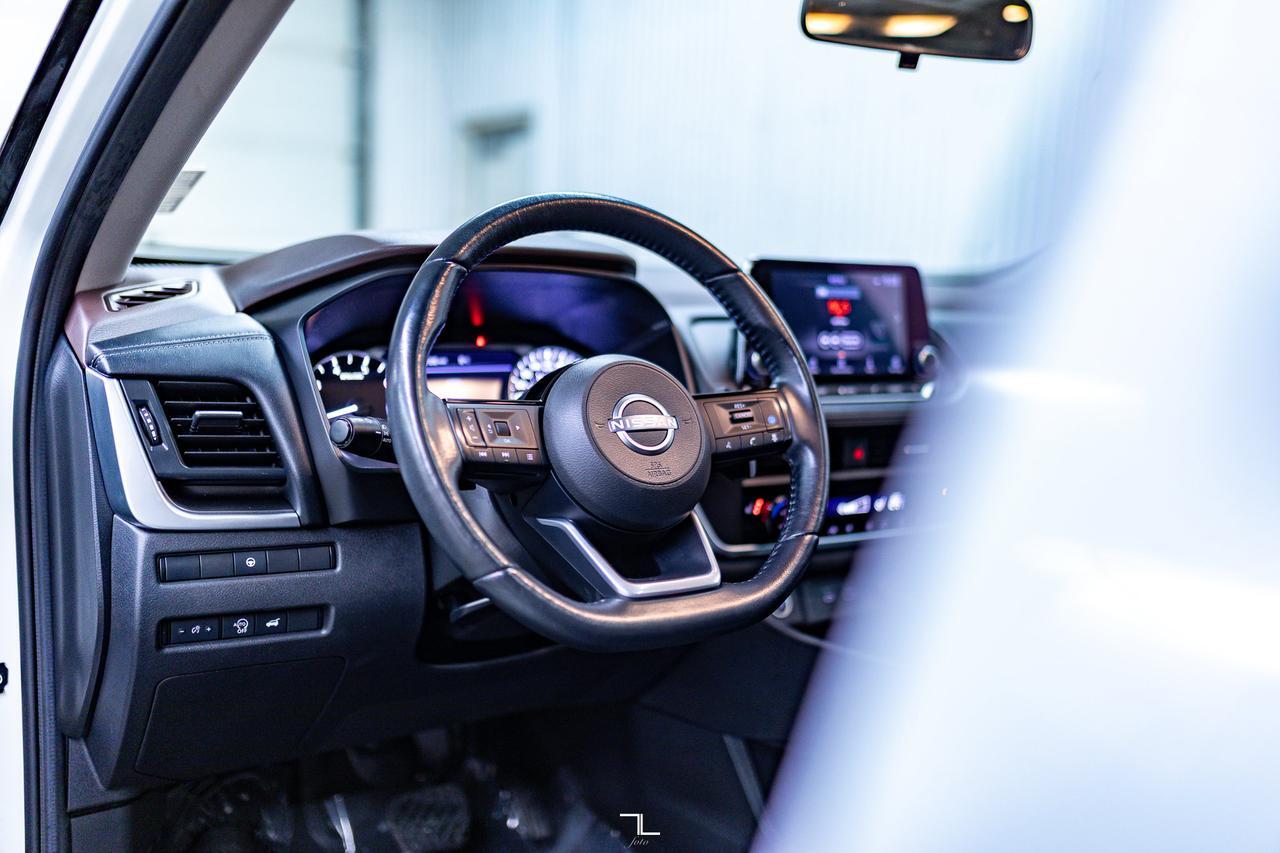 2023 Nissan Rogue AWD SV Midnight Leather Roof BCam Red Deer AB