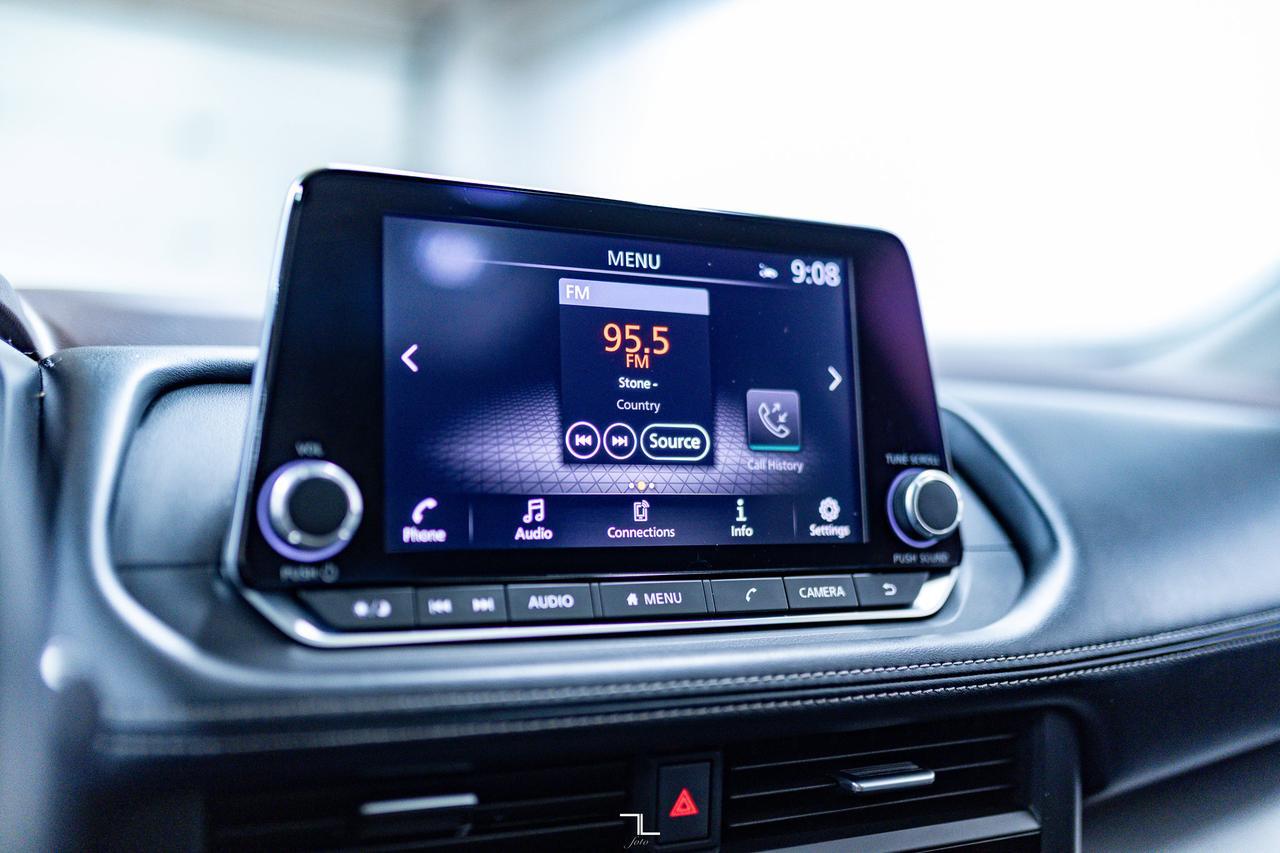 2023 Nissan Rogue AWD SV Midnight Leather Roof BCam Red Deer AB