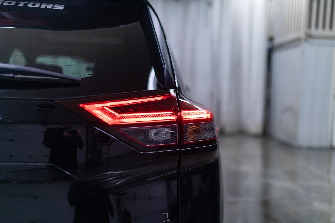 2023 Nissan Rogue AWD SV Moonroof BCam Red Deer AB