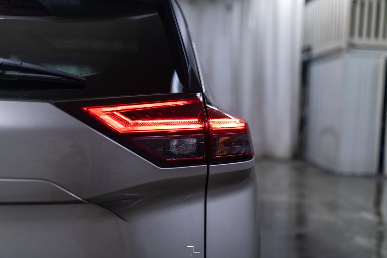 2023 Nissan Rogue AWD SV Moonroof BCam Red Deer AB