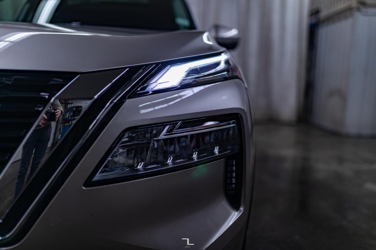 2023 Nissan Rogue AWD SV Moonroof BCam Red Deer AB