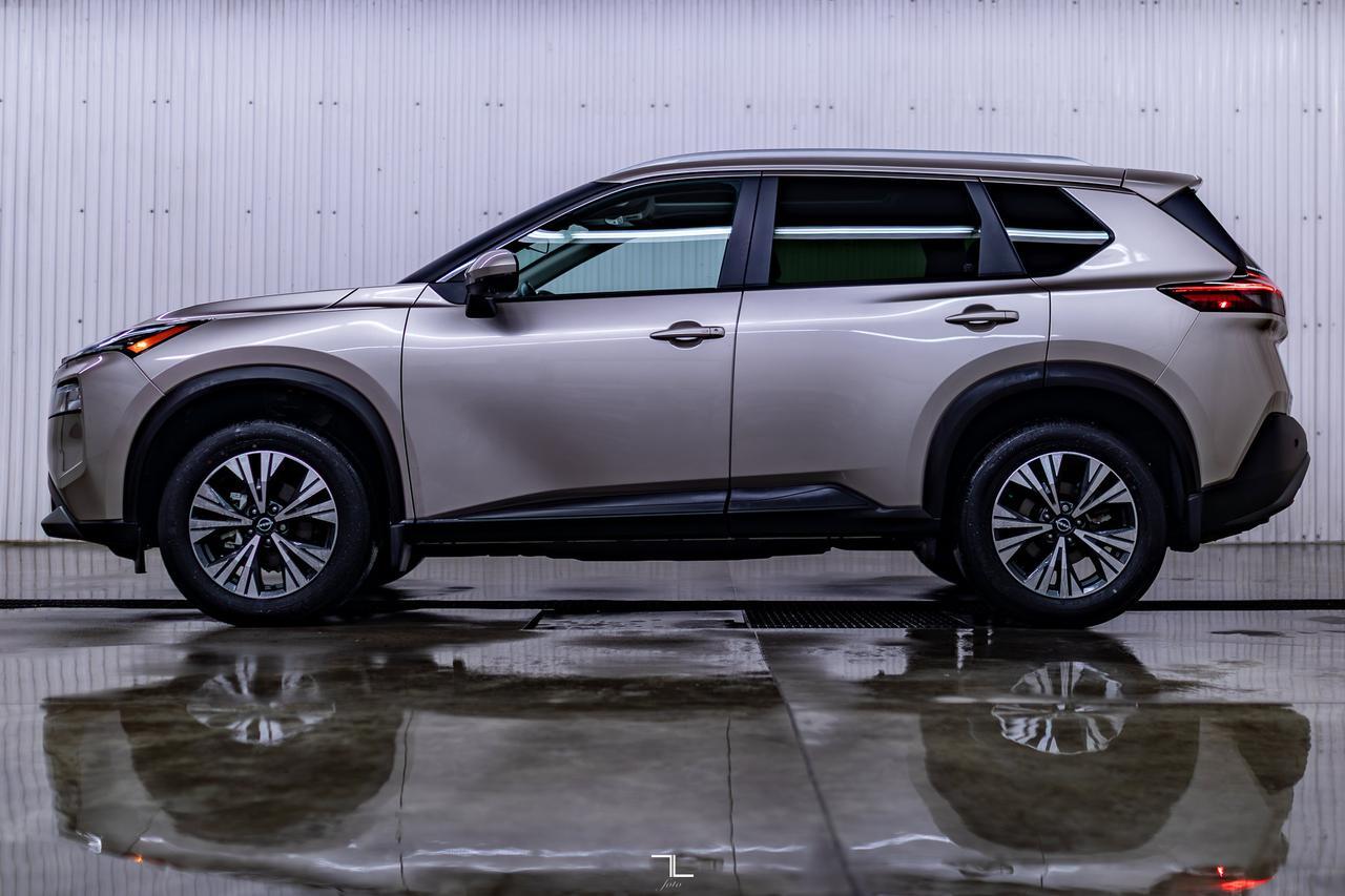 2023 Nissan Rogue AWD SV Moonroof BCam Red Deer AB
