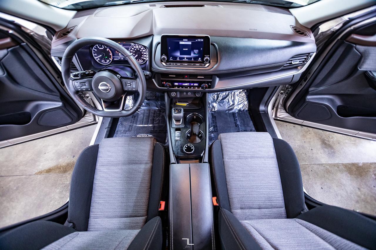 2023 Nissan Rogue AWD SV Moonroof BCam Red Deer AB