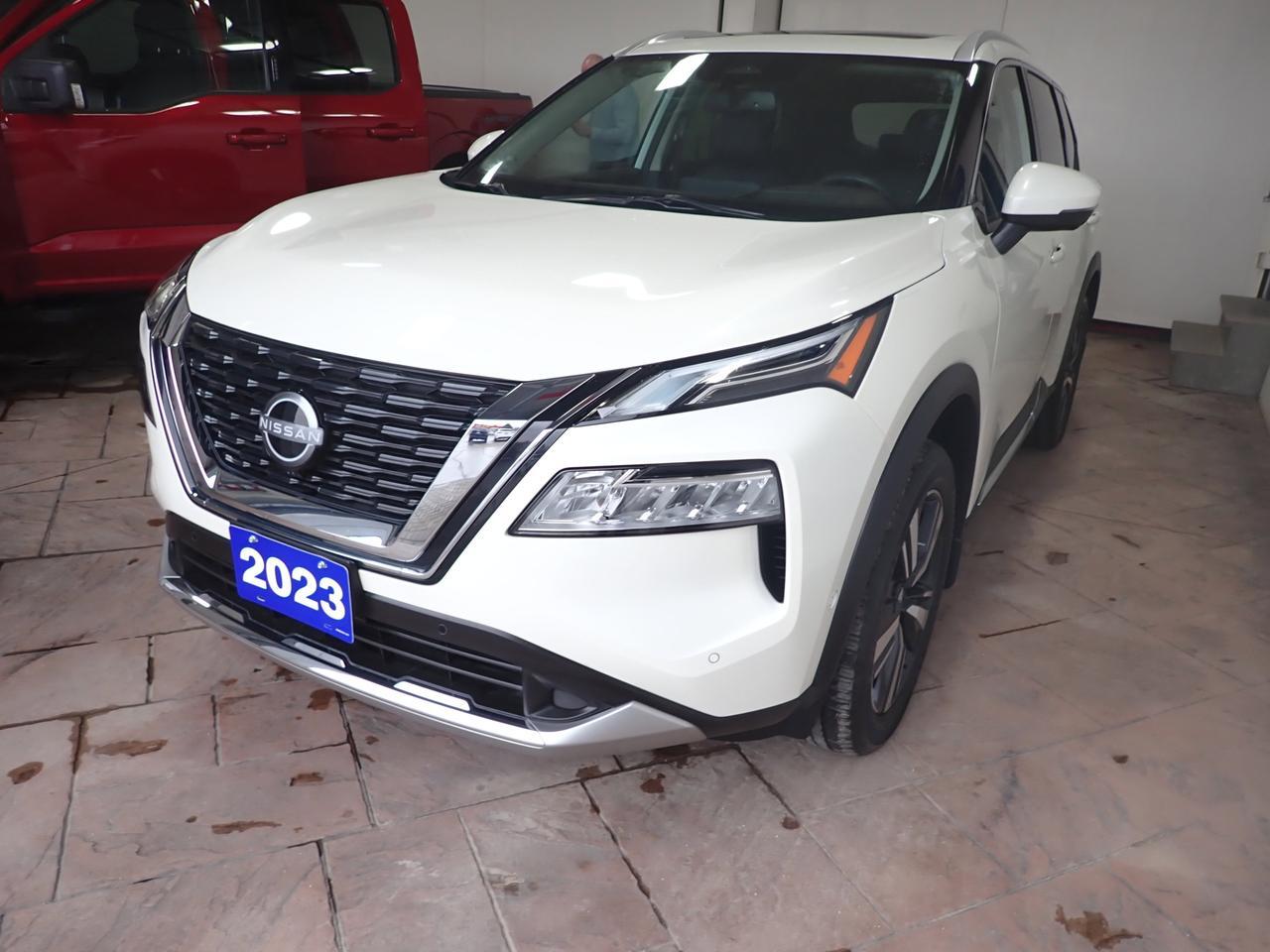 2023 Nissan Rogue Platinum AWD LEATHER NAVI SUNROOF Listowel ON