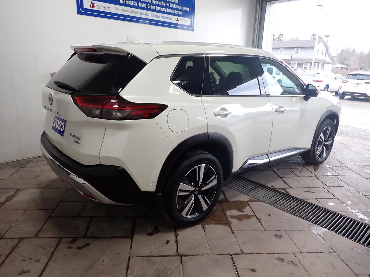 2023 Nissan Rogue Platinum AWD LEATHER NAVI SUNROOF Listowel ON
