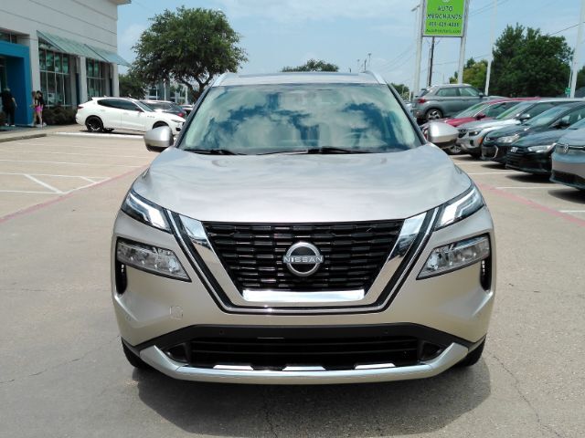 2023 Nissan Rogue Platinum FWD