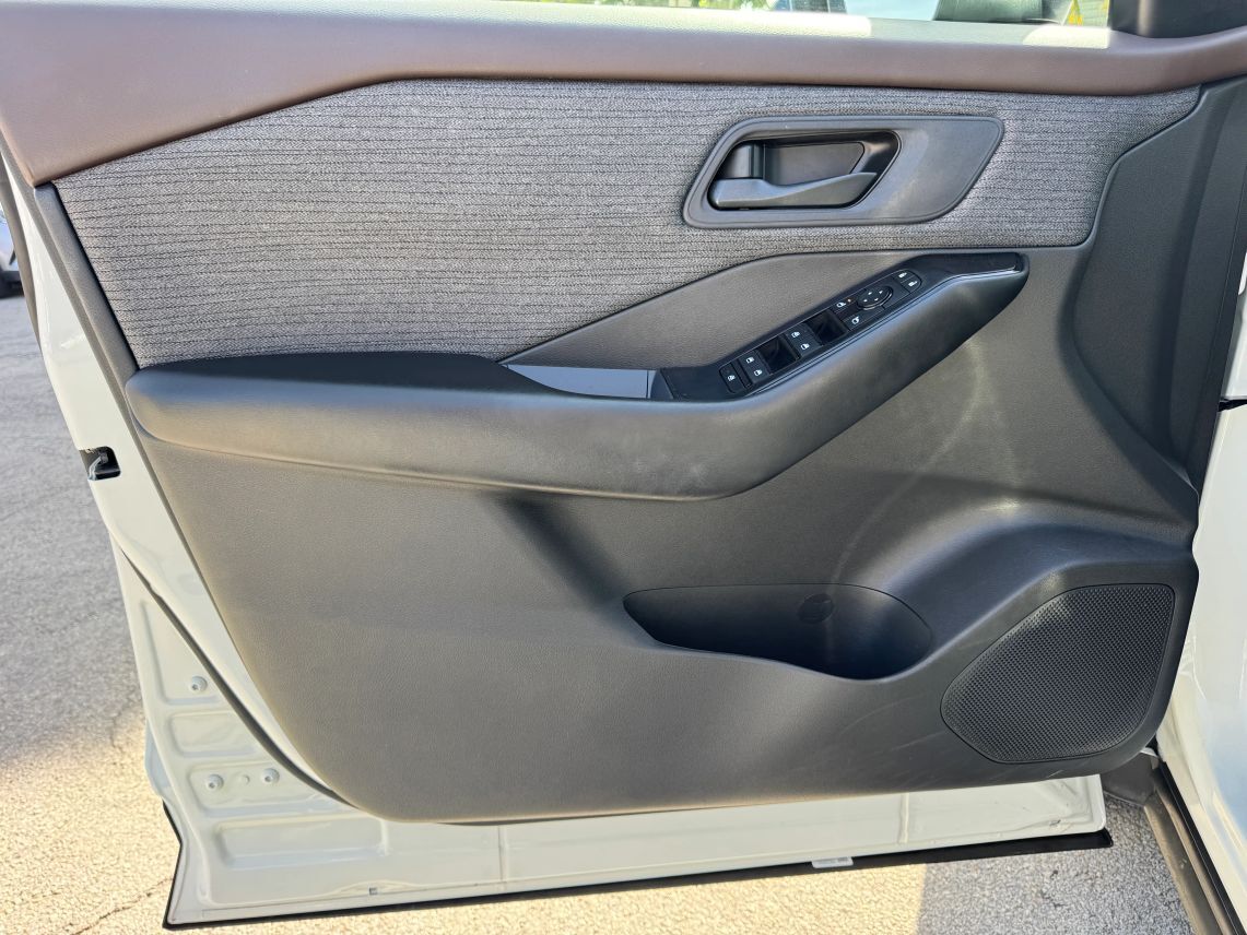 2023 Nissan Rogue S (2023.5) Sport Utility 4D