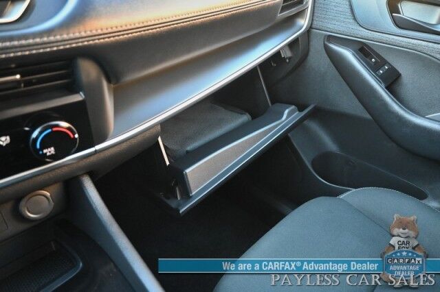 2023 Nissan Rogue S / AWD / Premium Cloth Seats / Forward Collision Alert / Lane Departure & Blind Spot Alert / Cruise Control / Keyless Entry & Start / Apple CarPlay & Android Auto / Back Up Cam / 1-Owner Anchorage AK