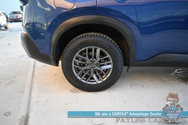 2023 Nissan Rogue S / AWD / Premium Cloth Seats / Forward Collision Alert / Lane Departure & Blind Spot Alert / Cruise Control / Keyless Entry & Start / Apple CarPlay & Android Auto / Back Up Cam / 1-Owner Anchorage AK