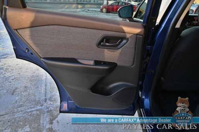 2023 Nissan Rogue S / AWD / Premium Cloth Seats / Forward Collision Alert / Lane Departure & Blind Spot Alert / Cruise Control / Keyless Entry & Start / Apple CarPlay & Android Auto / Back Up Cam / 1-Owner Anchorage AK