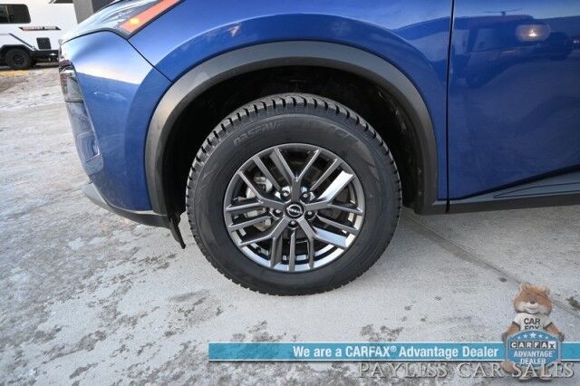 2023 Nissan Rogue S / AWD / Premium Cloth Seats / Forward Collision Alert / Lane Departure & Blind Spot Alert / Cruise Control / Keyless Entry & Start / Apple CarPlay & Android Auto / Back Up Cam / 1-Owner Anchorage AK