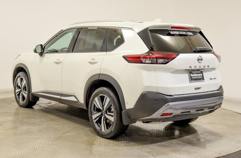 2023 Nissan Rogue SL Akron OH