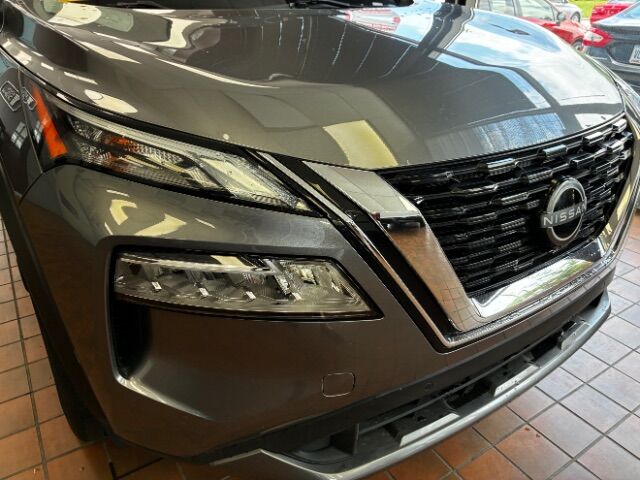 2023 Nissan Rogue SL FWD