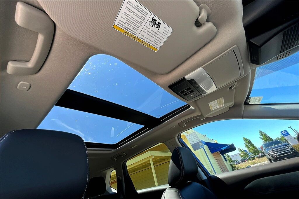 2023 Nissan Rogue SL photo 13