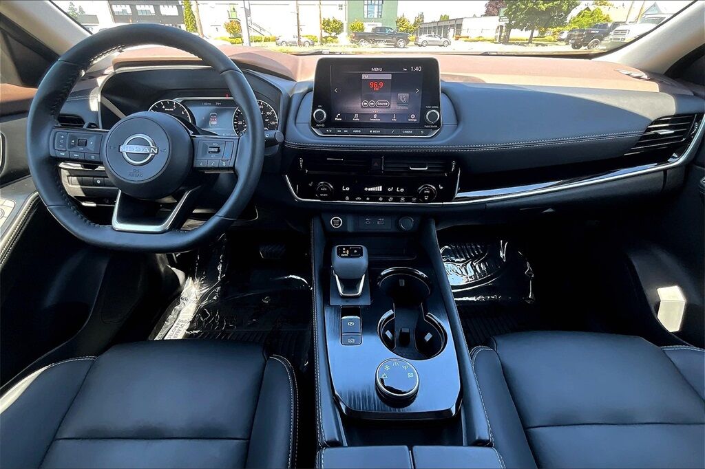 2023 Nissan Rogue SL photo 15