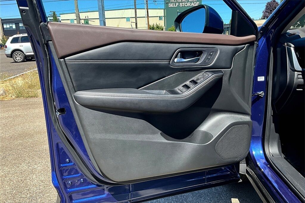 2023 Nissan Rogue SL photo 21