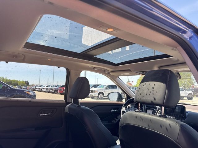 2023 Nissan Rogue SL Random Lake WI