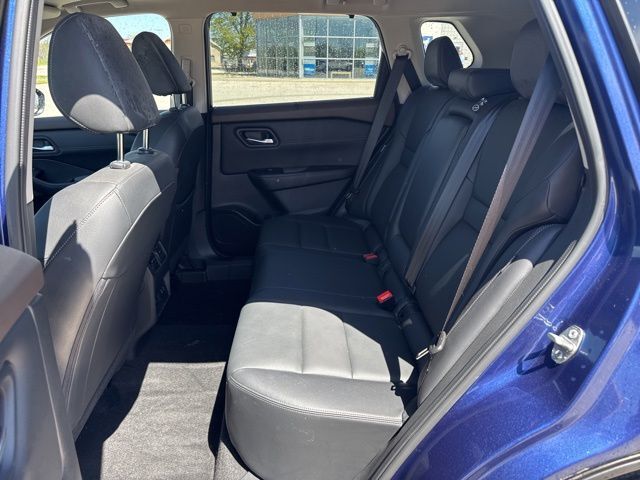 2023 Nissan Rogue SL Random Lake WI