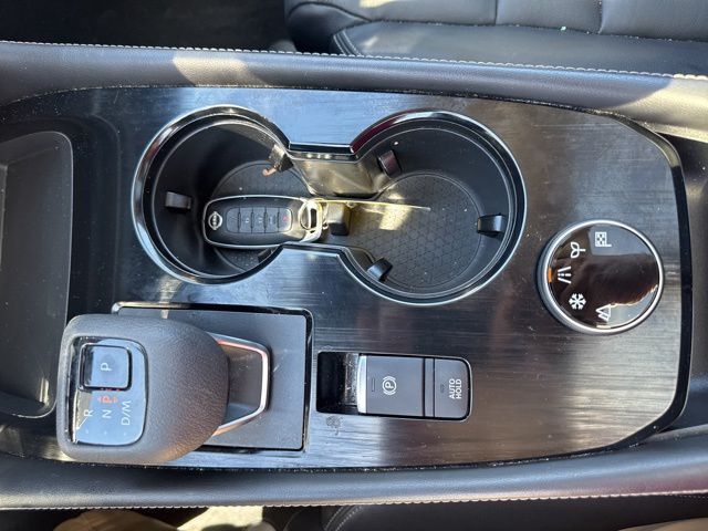 2023 Nissan Rogue SL Random Lake WI