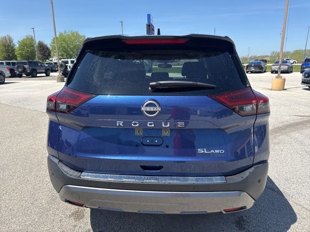 2023 Nissan Rogue SL Random Lake WI