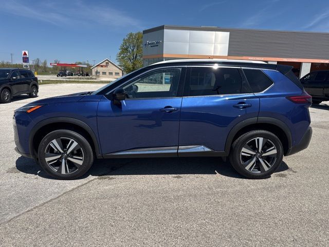 2023 Nissan Rogue SL Random Lake WI