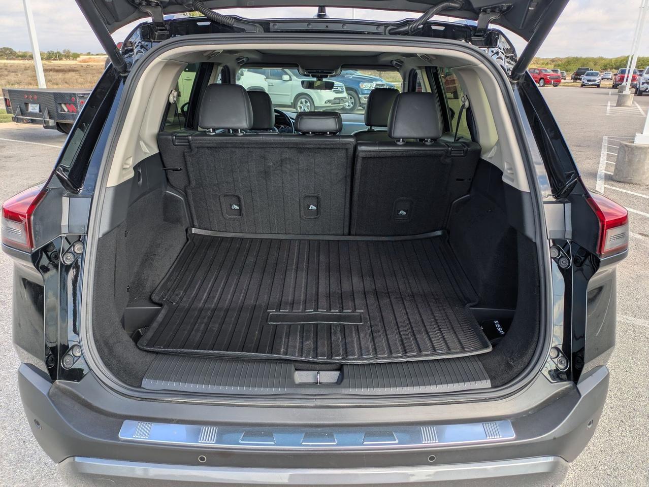 2023 Nissan Rogue SL Castroville TX