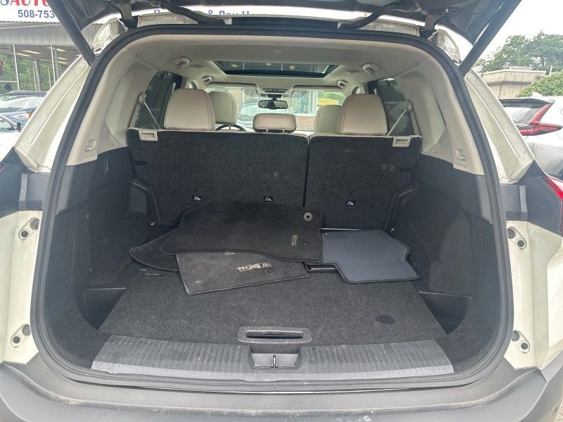 2023 Nissan Rogue SL Worcester MA