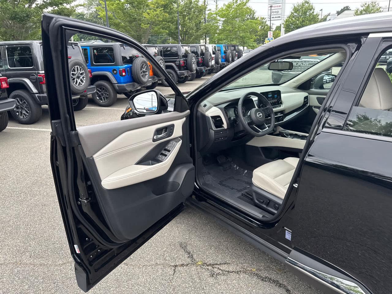 2023 Nissan Rogue SL Dartmouth MA