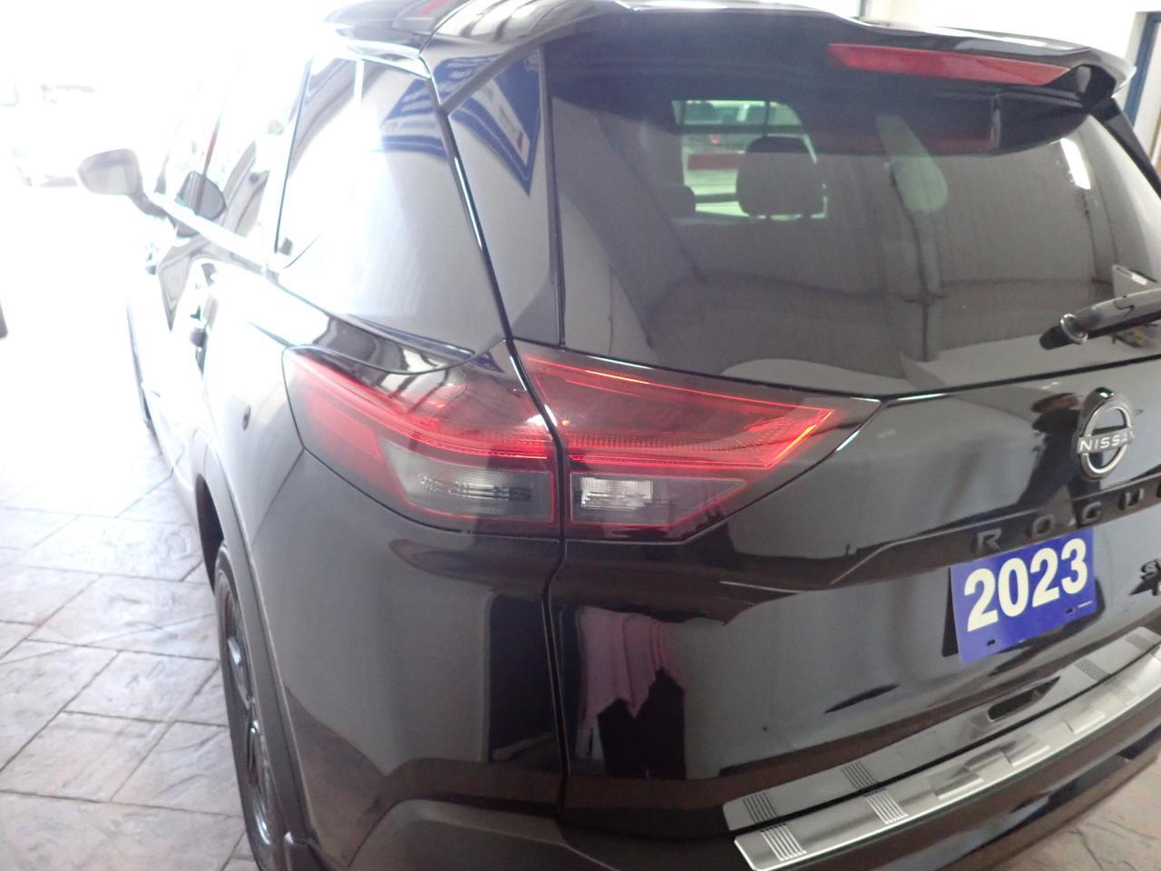 2023 Nissan Rogue SV AWD MIDNIGHT LEATHER NAVI SUNROOF Listowel ON