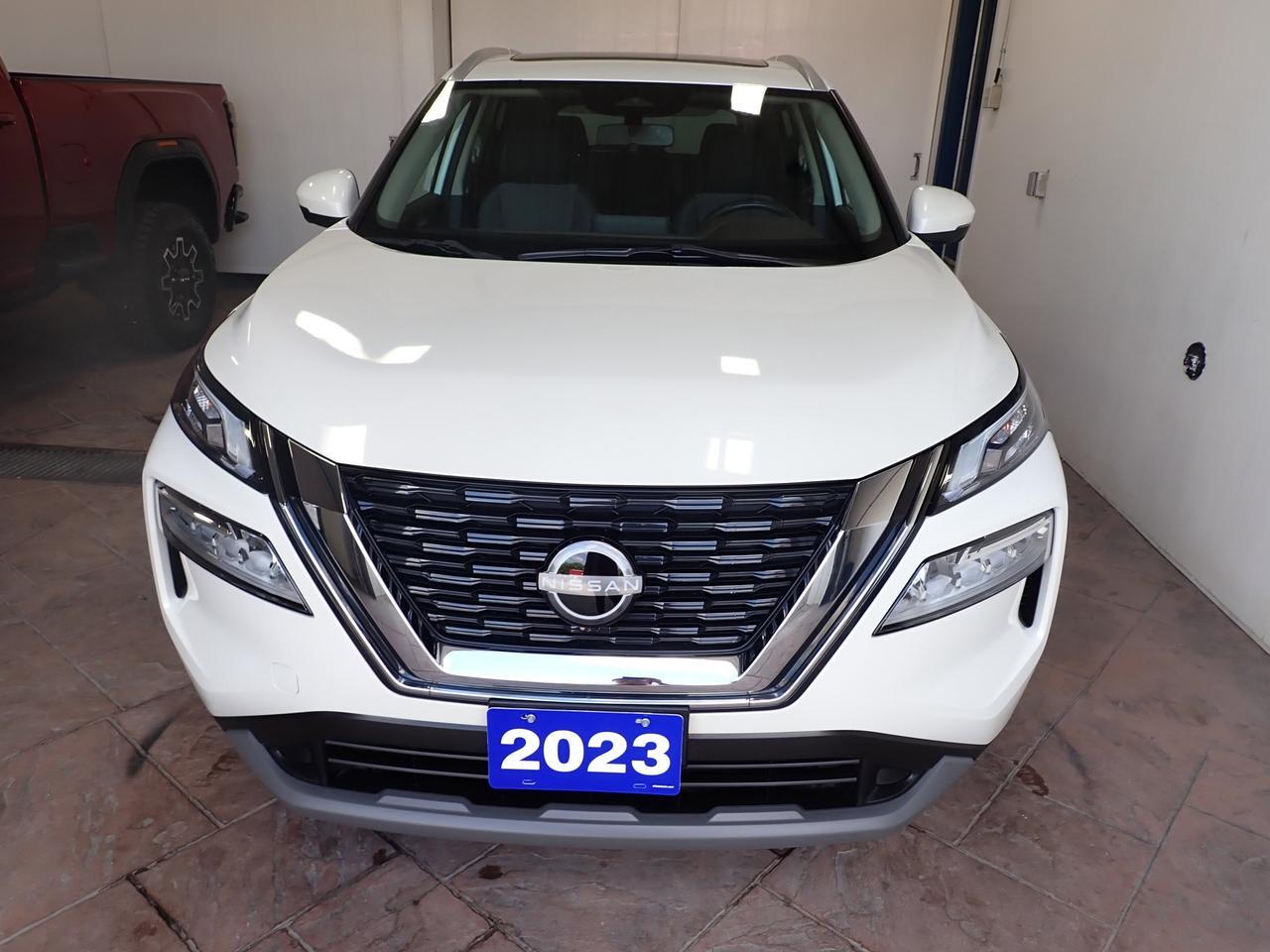 2023 Nissan Rogue SV AWD SUNROOF Listowel ON