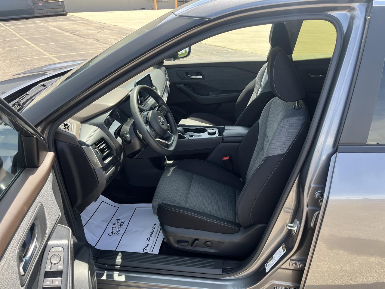 2023 Nissan Rogue SV AWD w/AdaptiveCruise RemoteStart Saukville WI