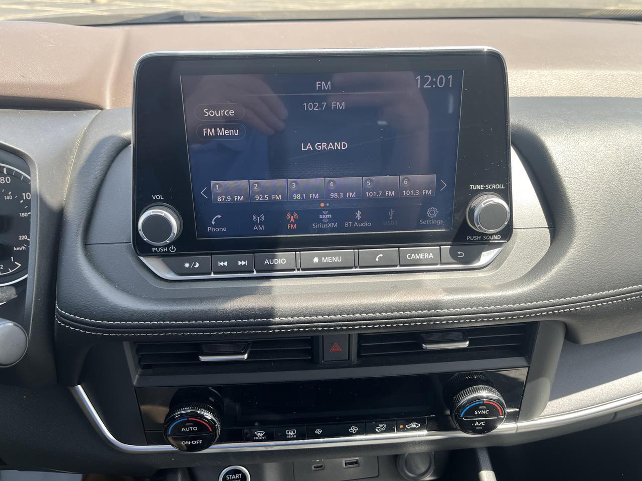 2023 Nissan Rogue SV AWD w/AdaptiveCruise RemoteStart Saukville WI