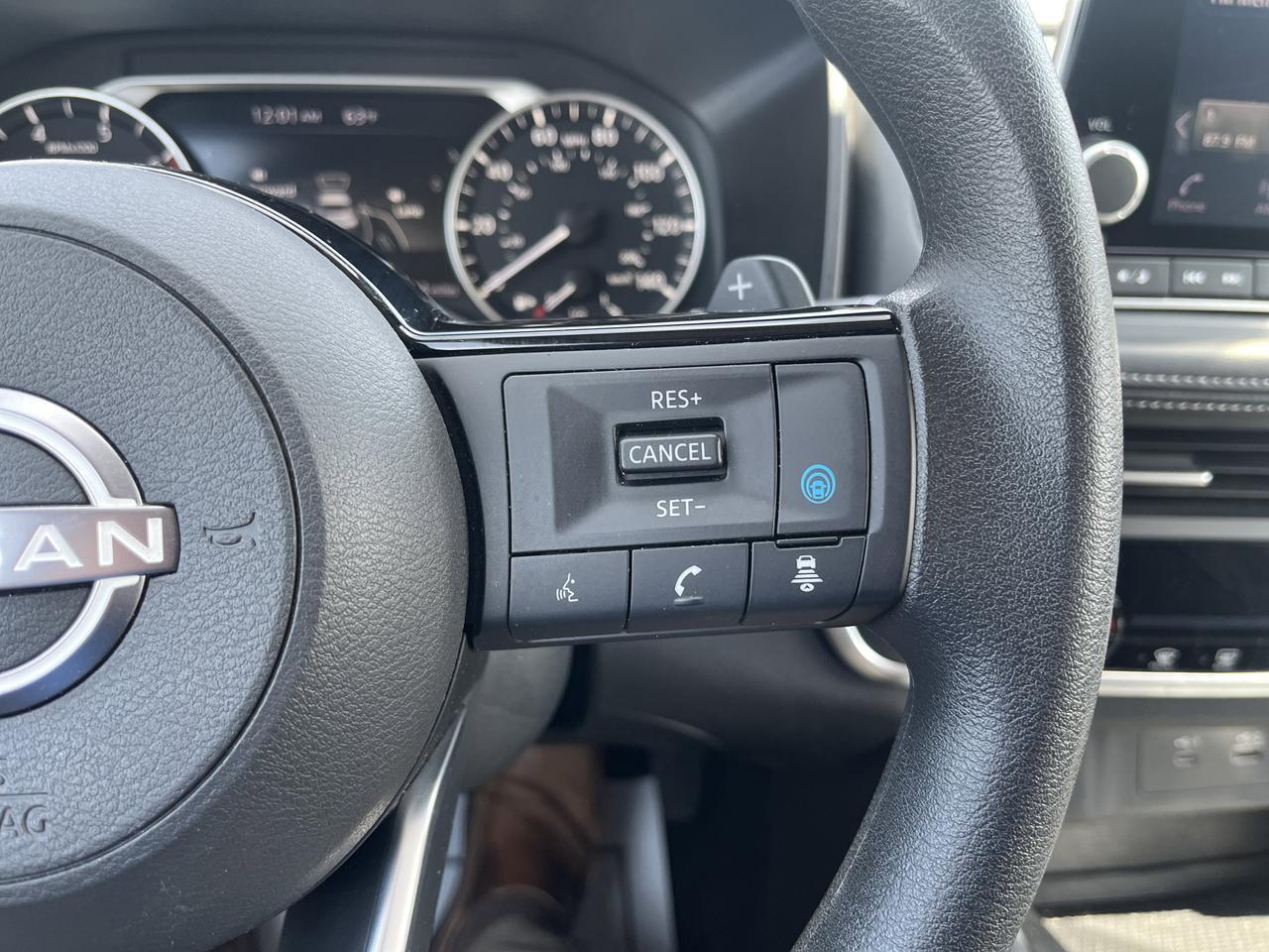 2023 Nissan Rogue SV AWD w/AdaptiveCruise RemoteStart Saukville WI