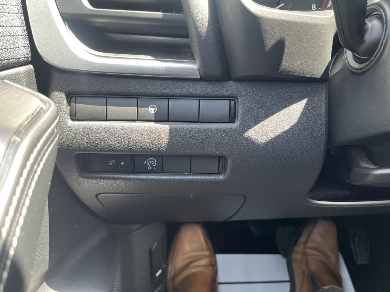 2023 Nissan Rogue SV AWD w/AdaptiveCruise RemoteStart Saukville WI