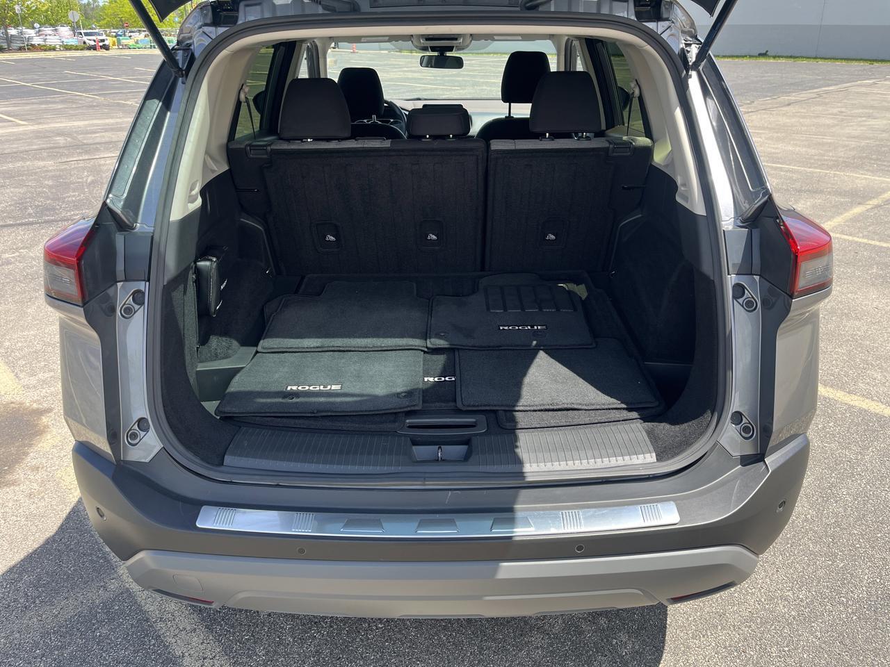 2023 Nissan Rogue SV AWD w/AdaptiveCruise RemoteStart Saukville WI