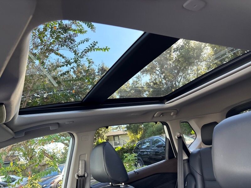 2023 Nissan Rogue SV AWD w/PREMIUM PKG. LTHR. PANO. Seffner FL