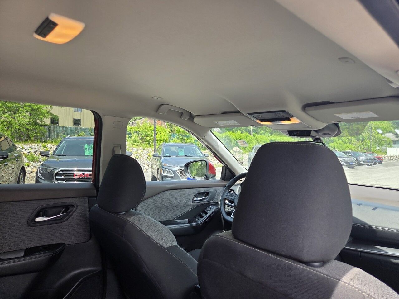 2023 Nissan Rogue SV Charlton MA