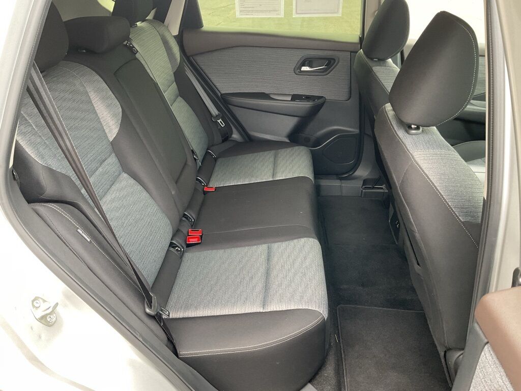 2023 Nissan Rogue SV Duluth MN