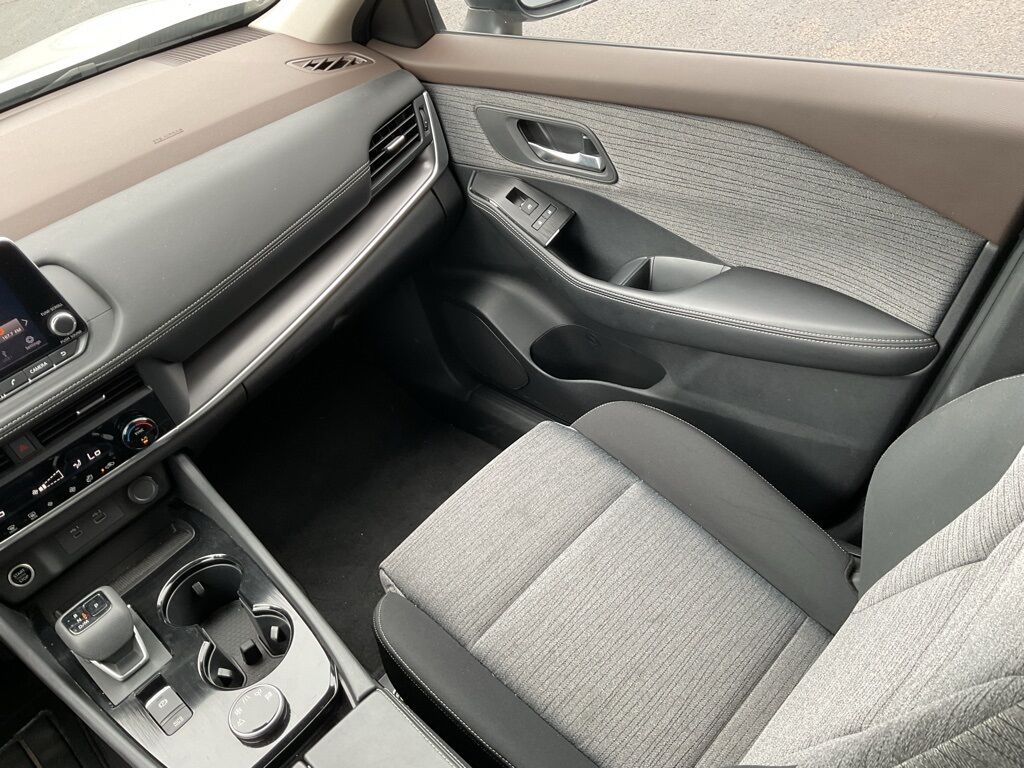 2023 Nissan Rogue SV Duluth MN