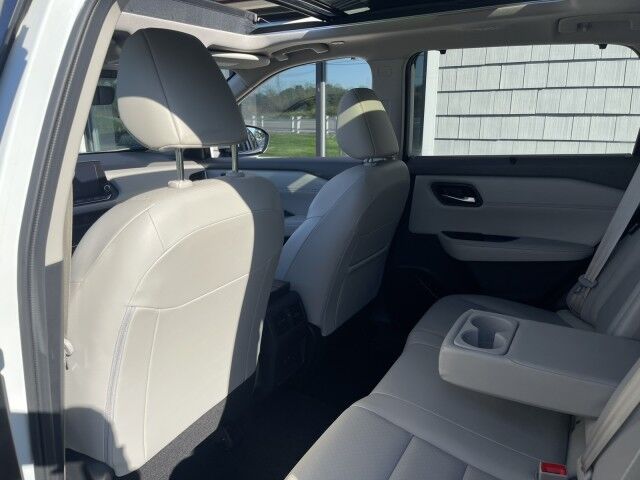 2023 Nissan Rogue SV photo 15