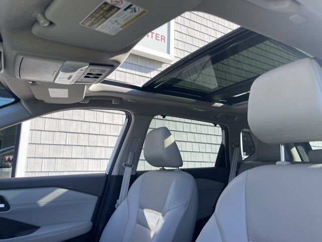 2023 Nissan Rogue SV photo 10