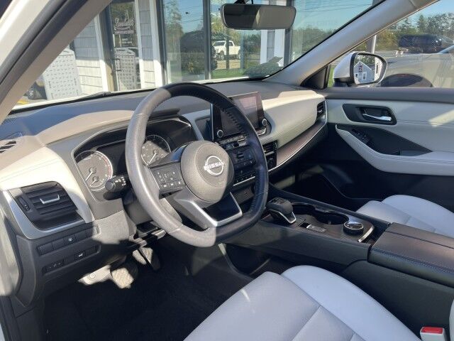 2023 Nissan Rogue SV photo 8