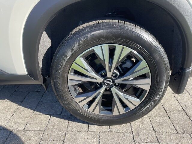 2023 Nissan Rogue SV photo 30