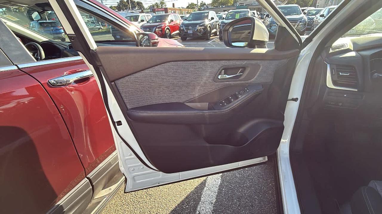 2023 Nissan Rogue SV Medford MA